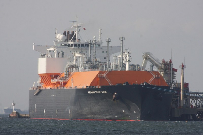 BG Group to Sell LNG Vessels to Reduce Debt