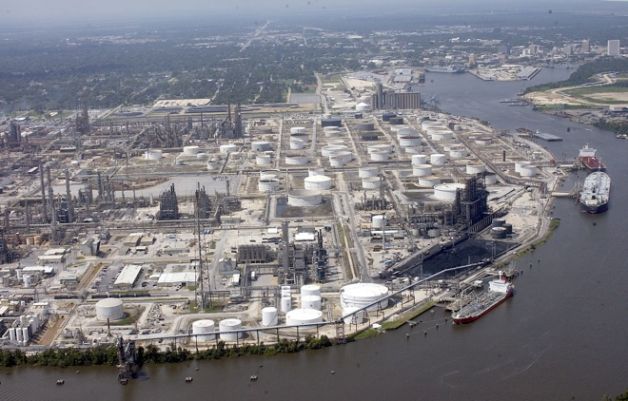 Exxon eyes 850,000 bpd goal for Beaumont refinery expansion