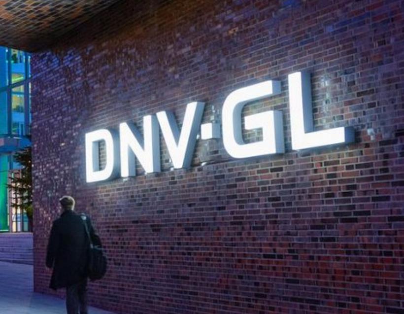 Oil &amp; Gas Industry Professionals Pessimistic About Future