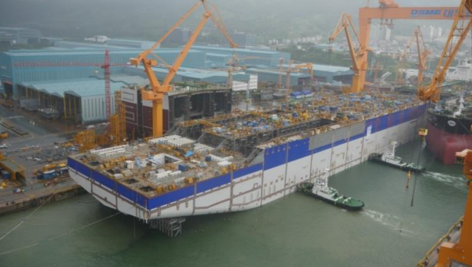Ichthys LNG Lifts Topside Modules onto CPF and FPSO Hulls