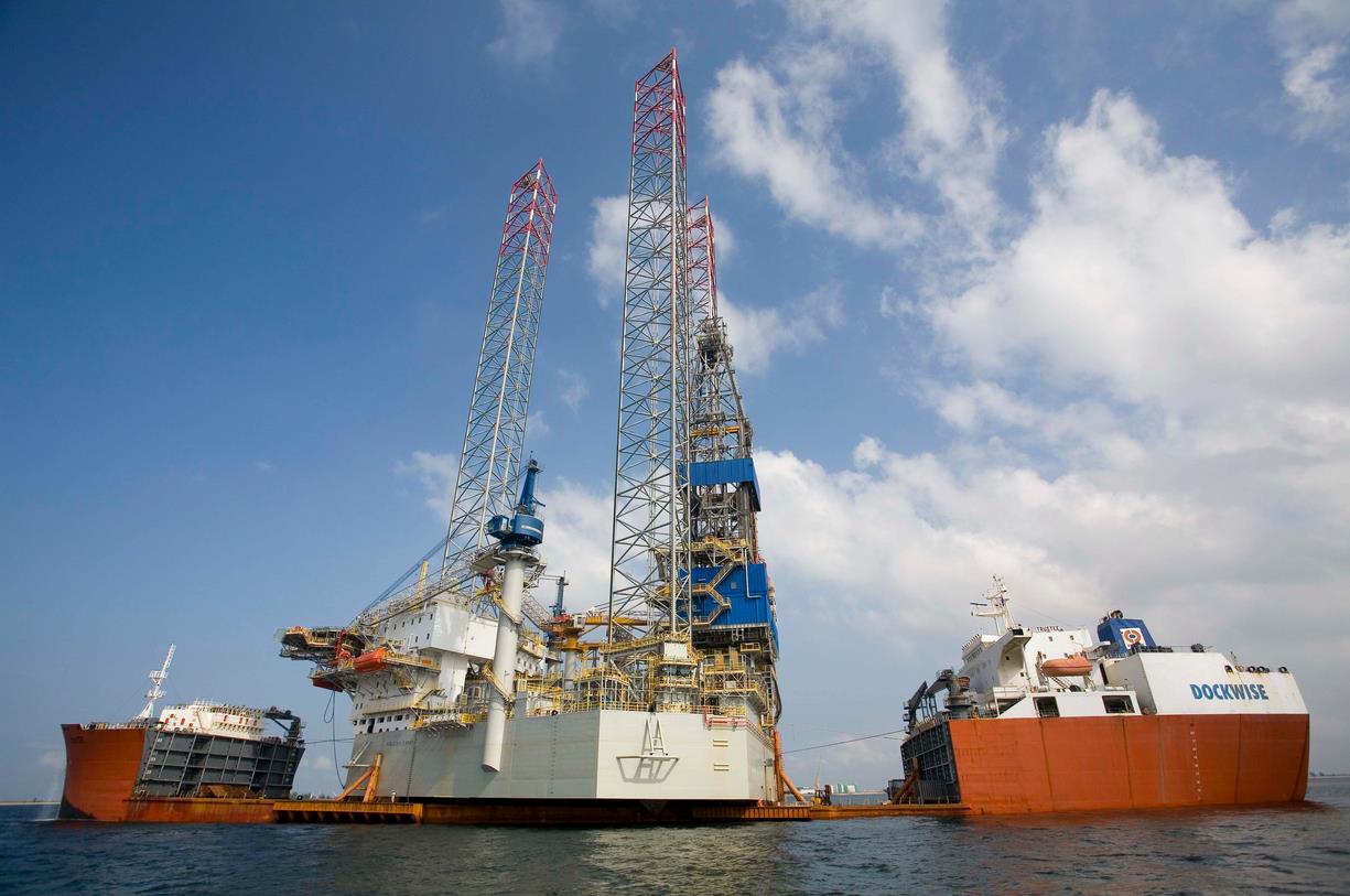 Noble Secures Contracts for Rig Trio in UAE