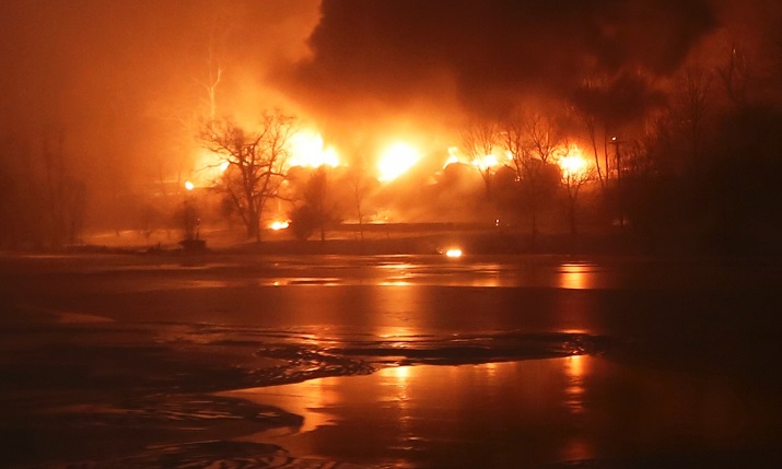 Train Derailments Highlight Continued Risk of Shipping Oil by Rail - Video