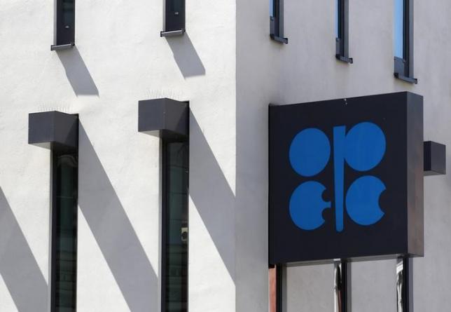 Russia in 'Unprecedented' Consultations with OPEC