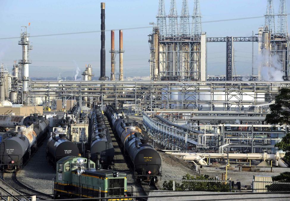 Talks End, US Refinery Strike Resumes