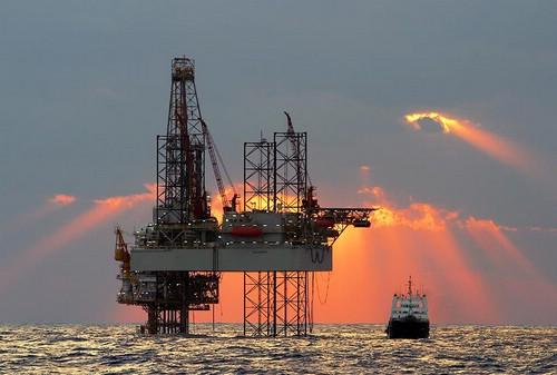 U.S. Rig Count Approaches Low Point After Large Drop