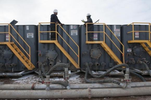 U.S. Sets First Major Fracking Rules on Federal Lands