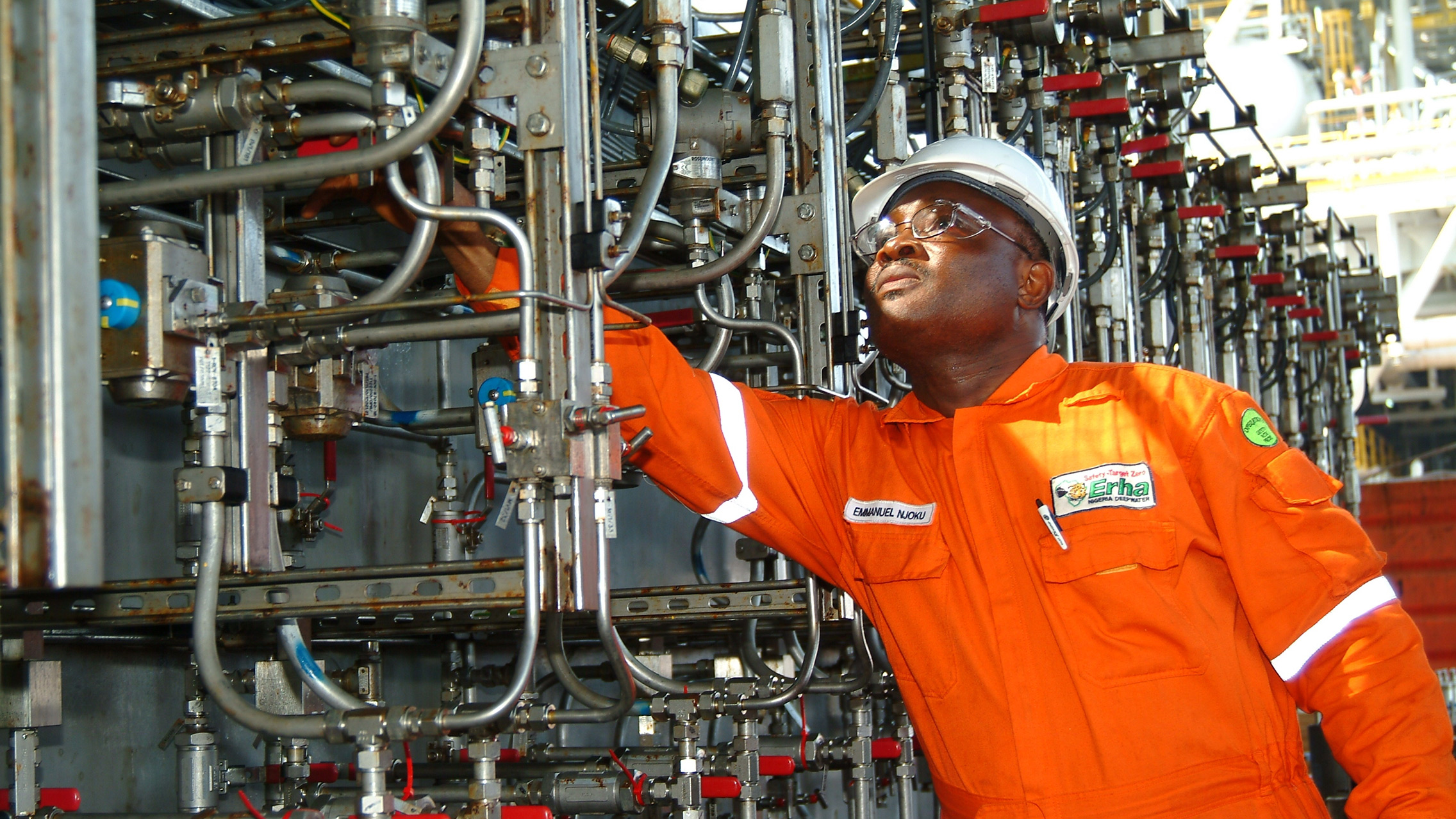 nigeria operations worker_inline full.jpg