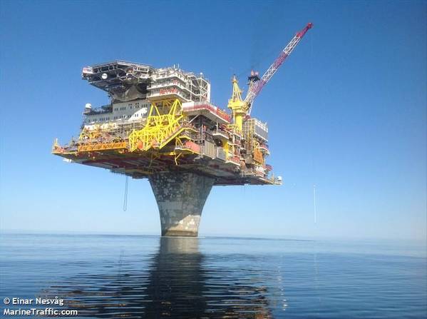draugen-platform-credit-einar-nesvgmarinetrafficcom-123216.jpg