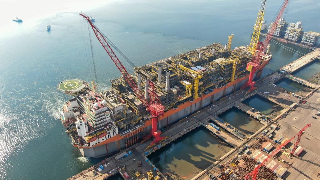 DJI_0115_HR_FPSO_Sepetiba_Sailaway_Photo_SBM_Offshore.jpg